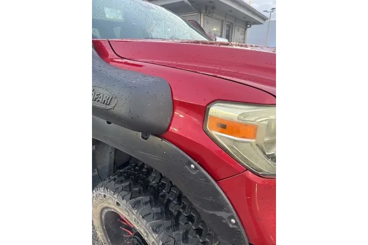 $17990 : Toyota Tundra 2018 4x4 Limit image 2