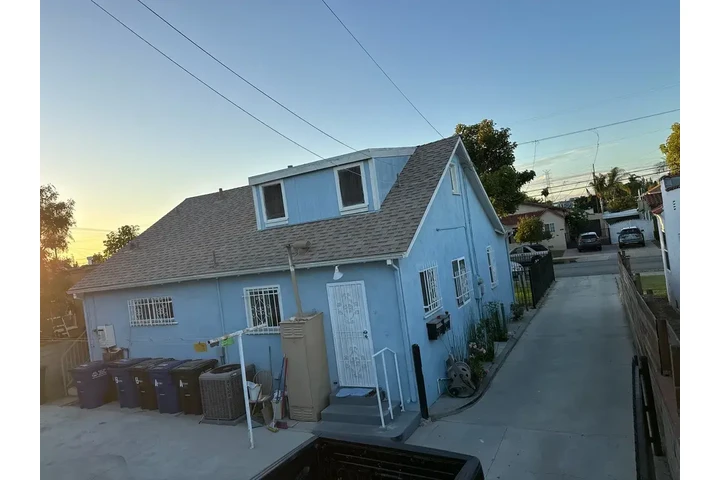 $1650 : Huntington Park - 3 Bed / 2 image 8