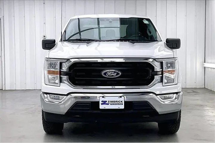 $17990 : Ford F-150 2021 4x4 XLT 4dr image 3