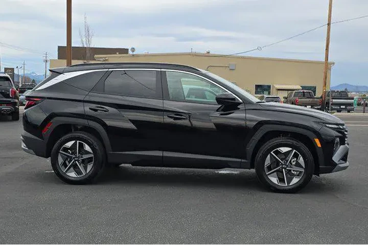 $27821 : Hyundai TUCSON 2025 AWD SEL image 3