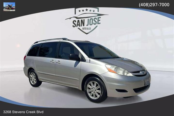 $7999 : 2008 TOYOTA SIENNA LE MINIVAN image 1