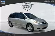 2008 TOYOTA SIENNA LE MINIVAN en San Jose