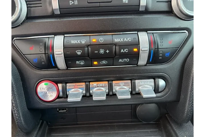 $26000 : Ford Mustang 2023 EcoBoost P image 7