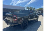 2022 RAM 1500 Laramie Crew Ca thumbnail