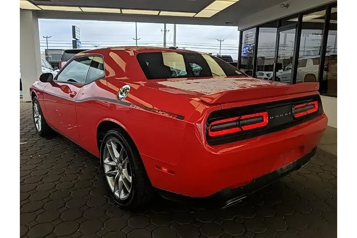 $26955 : Dodge Challenger 2022 AWD GT image 9