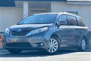 2011 Sienna XLE 7-Passenger thumbnail