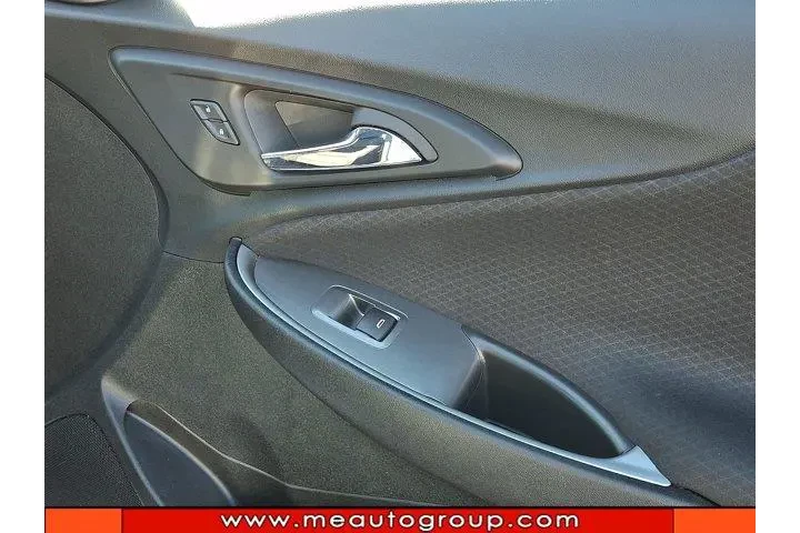 $18432 : Chevrolet Malibu 2024 LT 4dr image 10