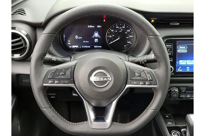 $22998 : Nissan Kicks 2024 SR 4dr Cro image 10