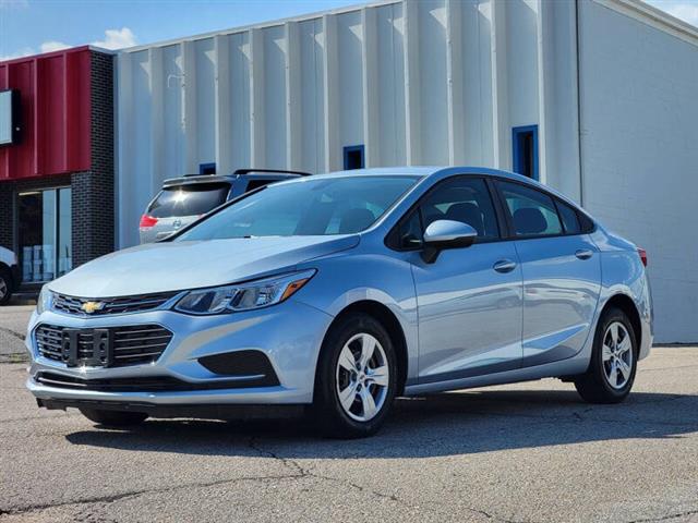 $11490 : 2018 Cruze LS Auto image 4