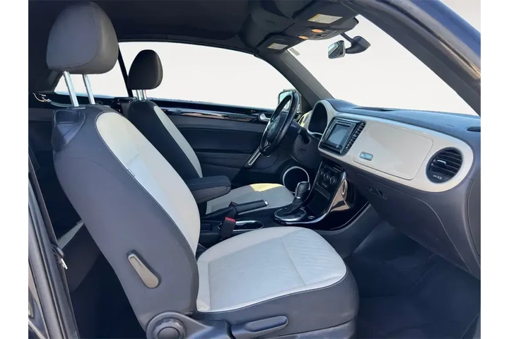 $22500 : Volkswagen Beetle Convertibl image 4