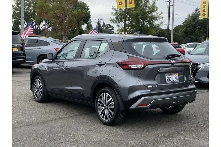 $18999 : Nissan Kicks 2024 SV 4dr Cro image 5