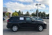 $32253 : Toyota RAV4 2025 LE 4dr SUV thumbnail