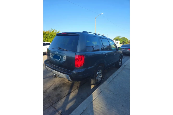 $2800 : Honda pilot image 3