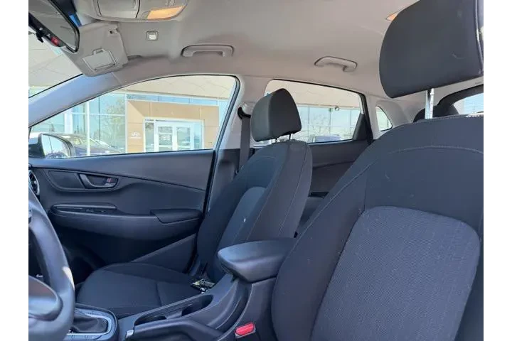 $19991 : Hyundai KONA 2023 AWD SEL 4d image 10