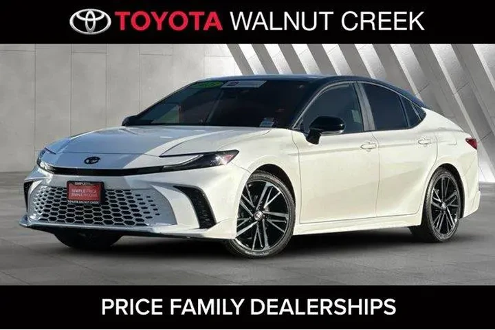 $30500 : Toyota Camry 2025 XSE 4dr Se image 1