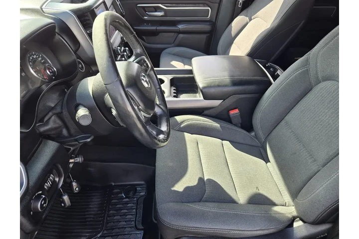 $27991 : Ram 1500 2019 4x4 Big Horn 4 image 8