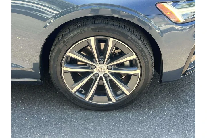 $24500 : Volvo S60 2021 AWD T5 Moment image 6