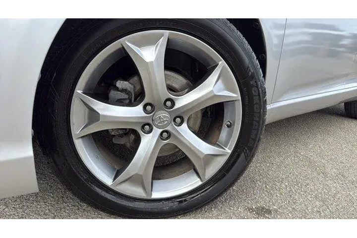 $8753 : Toyota Venza 2012 FWD LE V6 image 9