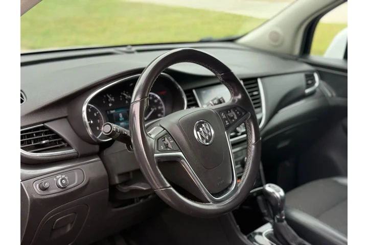 $8990 : 2018 Encore Preferred image 5