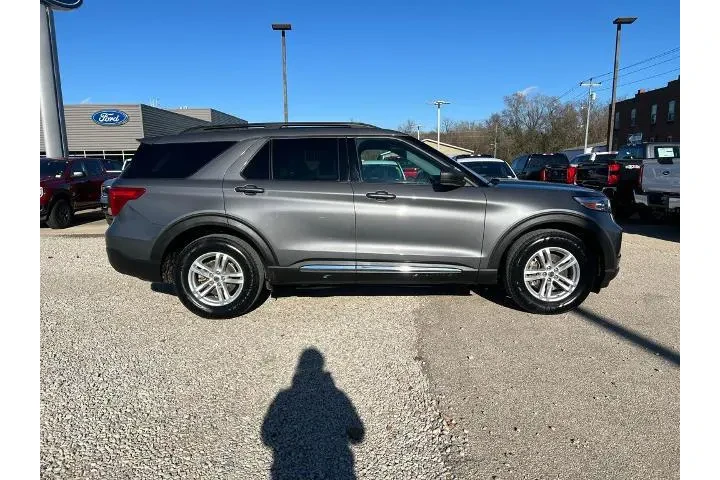 $21900 : Ford Explorer 2021 AWD XLT 4 image 9