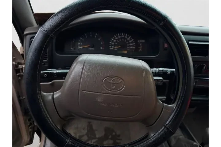 $11991 : Toyota Tacoma 1998 2dr SR5 V image 10