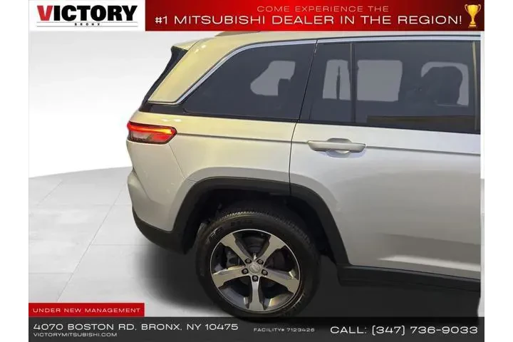 $23636 : Jeep Grand Cherokee 2023 4x4 image 10