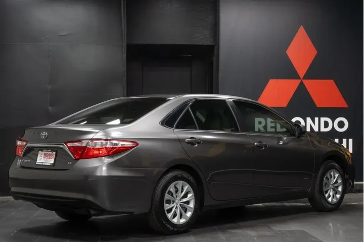 $17816 : Toyota Camry 2016 SE 4dr Sed image 8