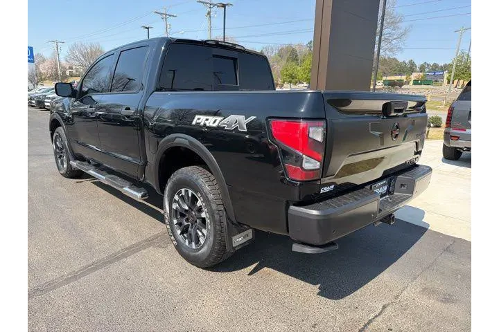 $36656 : Nissan Titan 2021 4x4 PRO-4X image 5