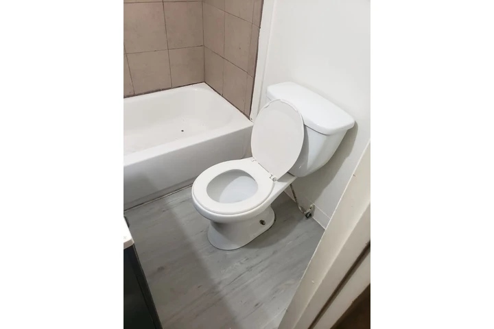 $1000 : Cuarto image 3
