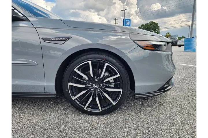 $31555 : Honda Accord Hybrid 2023 Tou image 10