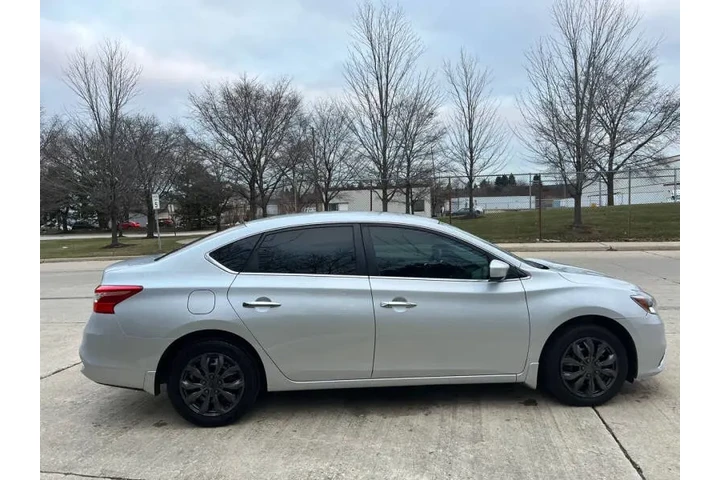 $7997 : 2019 Sentra S image 8
