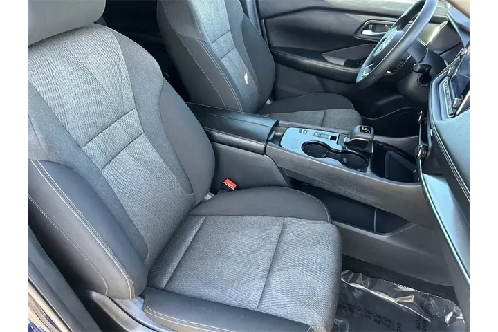 $19111 : Nissan Rogue 2024 SV 4dr Cro image 10