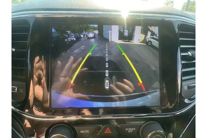 $17295 : 2019 GRAND CHEROKEE image 5