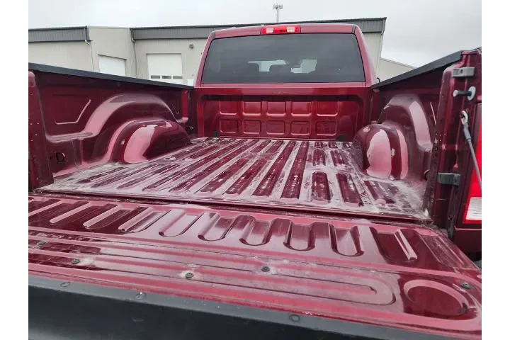 $28975 : Ram 1500 Classic 2024 4x4 SL image 5