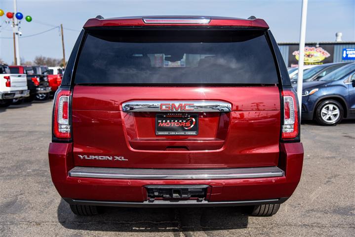 Yukon XL Denali image 7