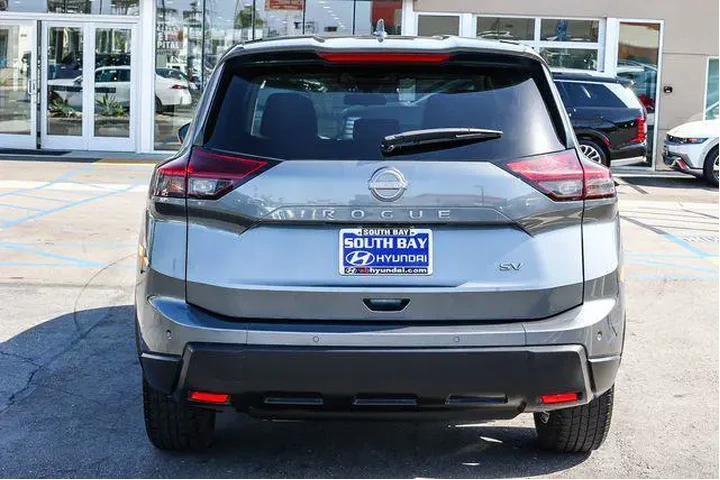 $19998 : Nissan Rogue 2024 SV 4dr Cro image 5