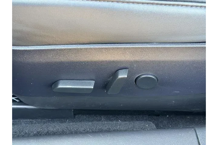 $17995 : Tesla Model 3 2019 Mid Range image 9