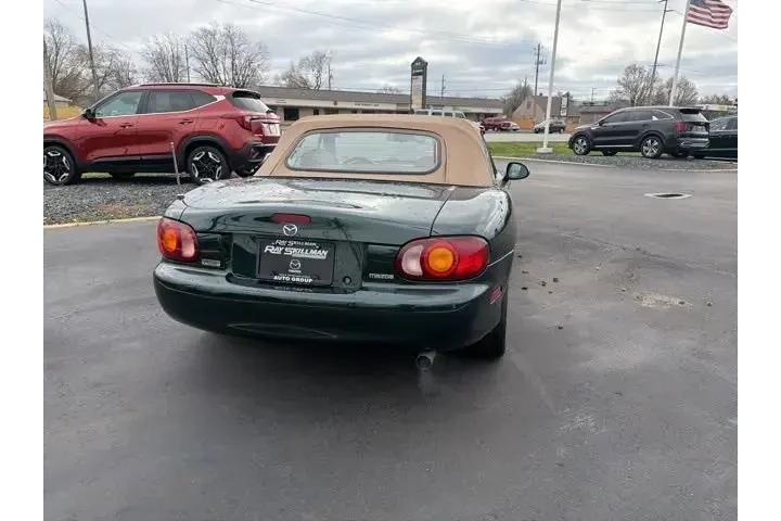 $10995 : Mazda MX-5 Miata 1999 2dr Co image 9