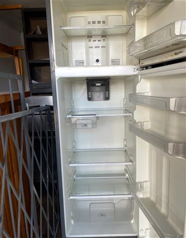 $420 : Refrigerador Mabe image 2