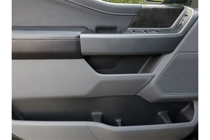 $31664 : Ford F-150 2021 4x4 XLT 4dr image 9