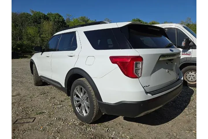 $24053 : Ford Explorer 2021 AWD XLT 4 image 6