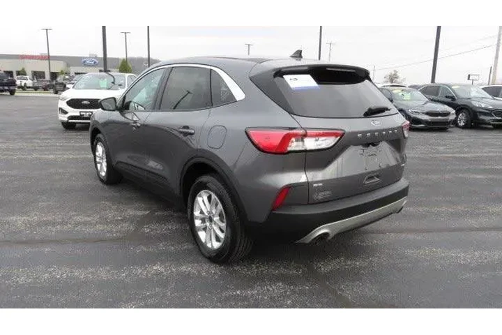 $17372 : Ford Escape 2021 AWD SE 4dr image 5