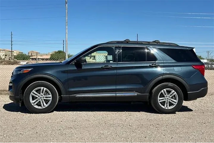 $31777 : Ford Explorer 2022 AWD XLT 4 image 8