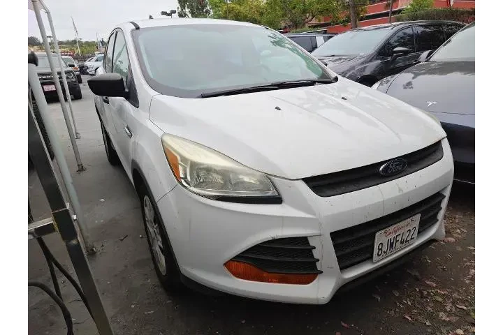 $11196 : Ford Escape 2015 S 4dr SUV image 9