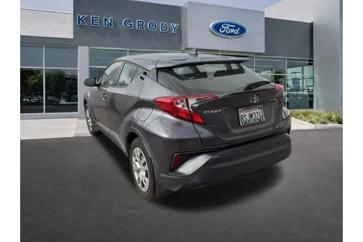 $16700 : Toyota C-HR 2020 LE 4dr Cros image 4