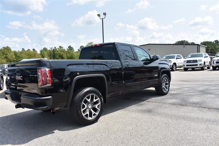 2018 GMC Sierra 1500 SLT image 9