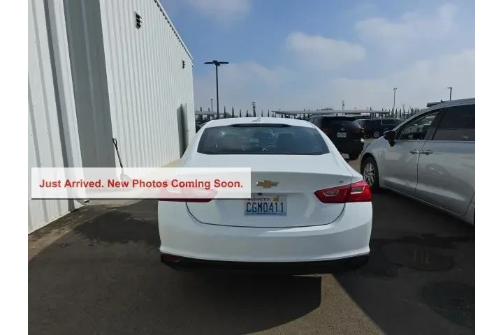 $16300 : Chevrolet Malibu 2023 LT 4dr image 5