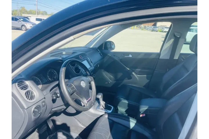 $4999 : 2010 Tiguan S 4Motion image 10
