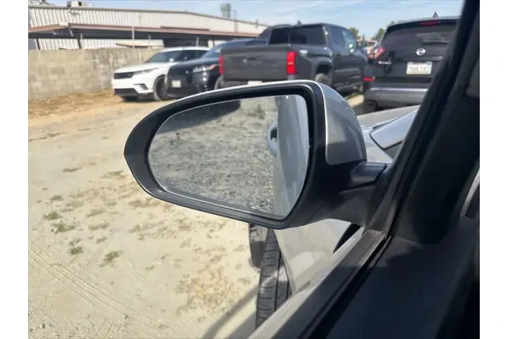 $12999 : Hyundai ELANTRA 2018 Value E image 5