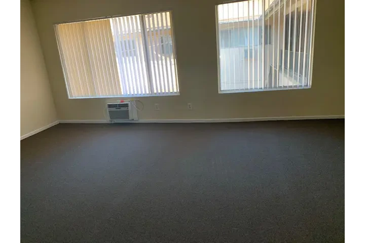 $1350 : One bedroom apartment FOR RENT image 8